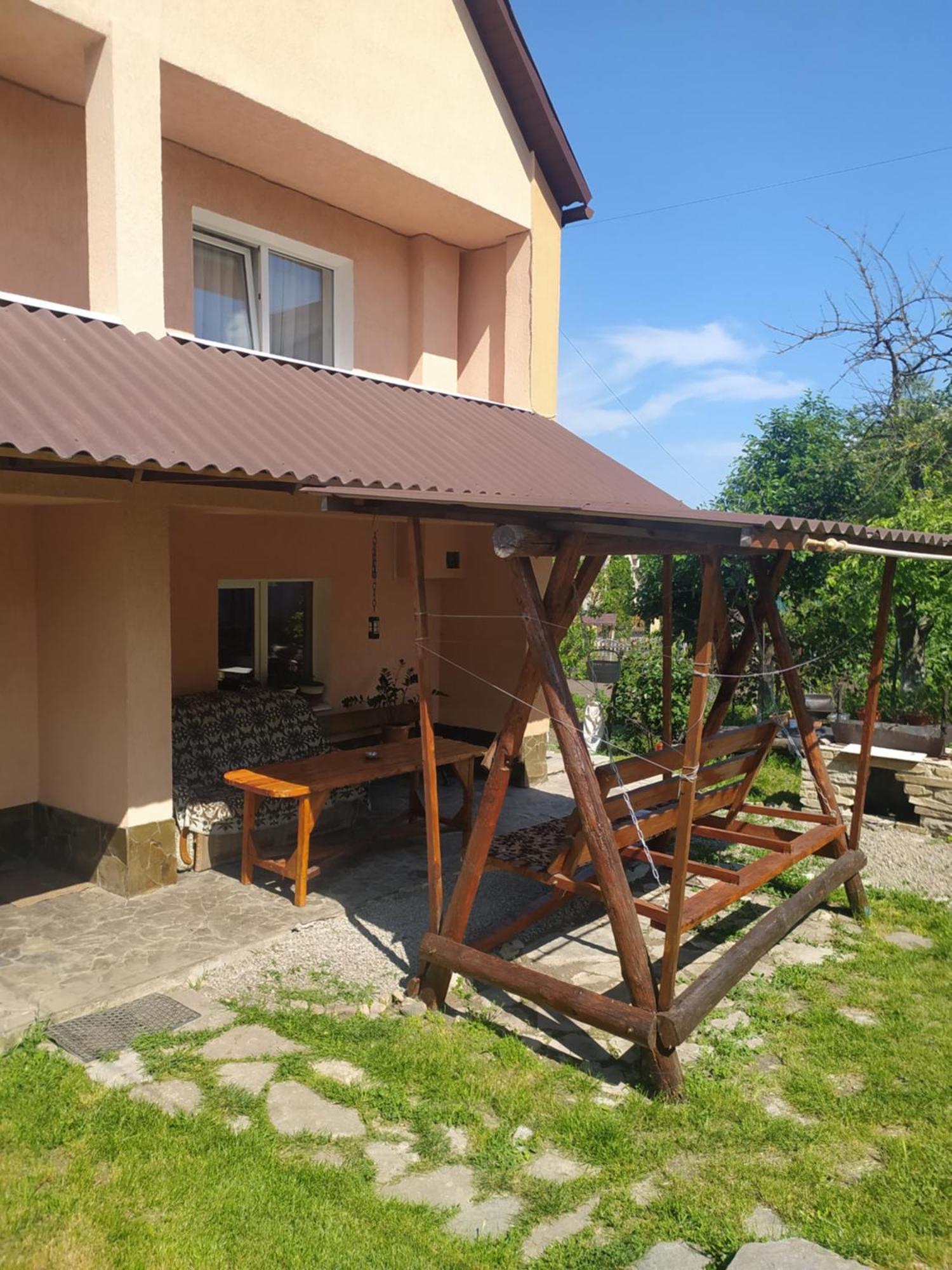 Guest House Cherepaha Kamjanets-Podilskyi Eksteriør billede