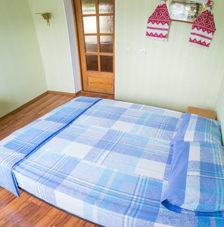 Guest House Cherepaha Kamjanets-Podilskyi Eksteriør billede